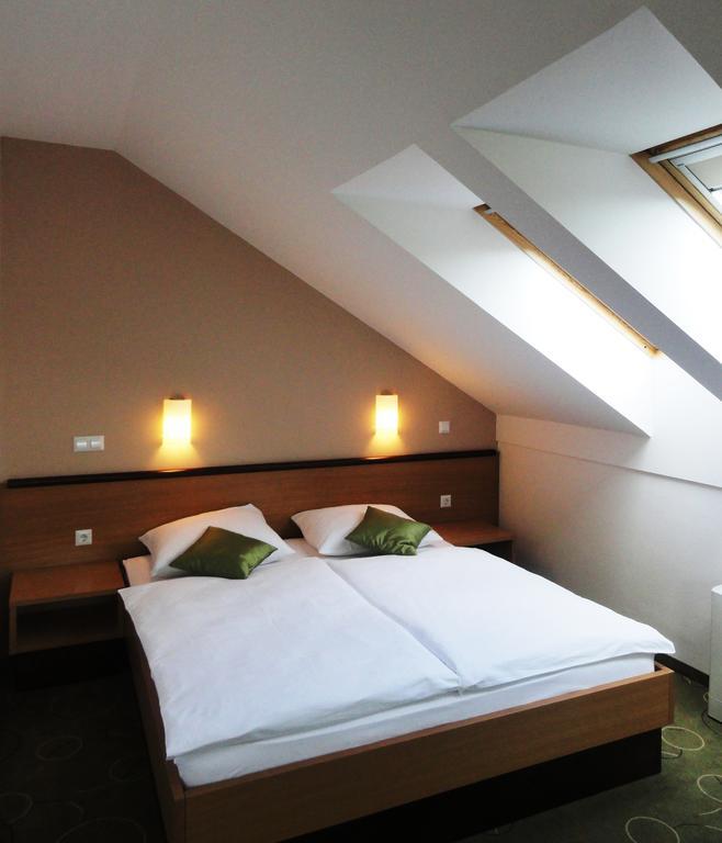 Hotel Bela Krajina Metlika Pokoj fotografie